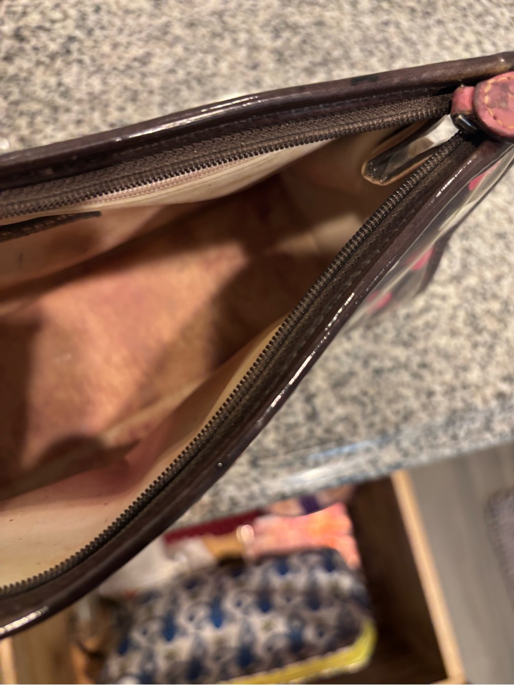 Kate Spade makeup case - Picture 4 of 4